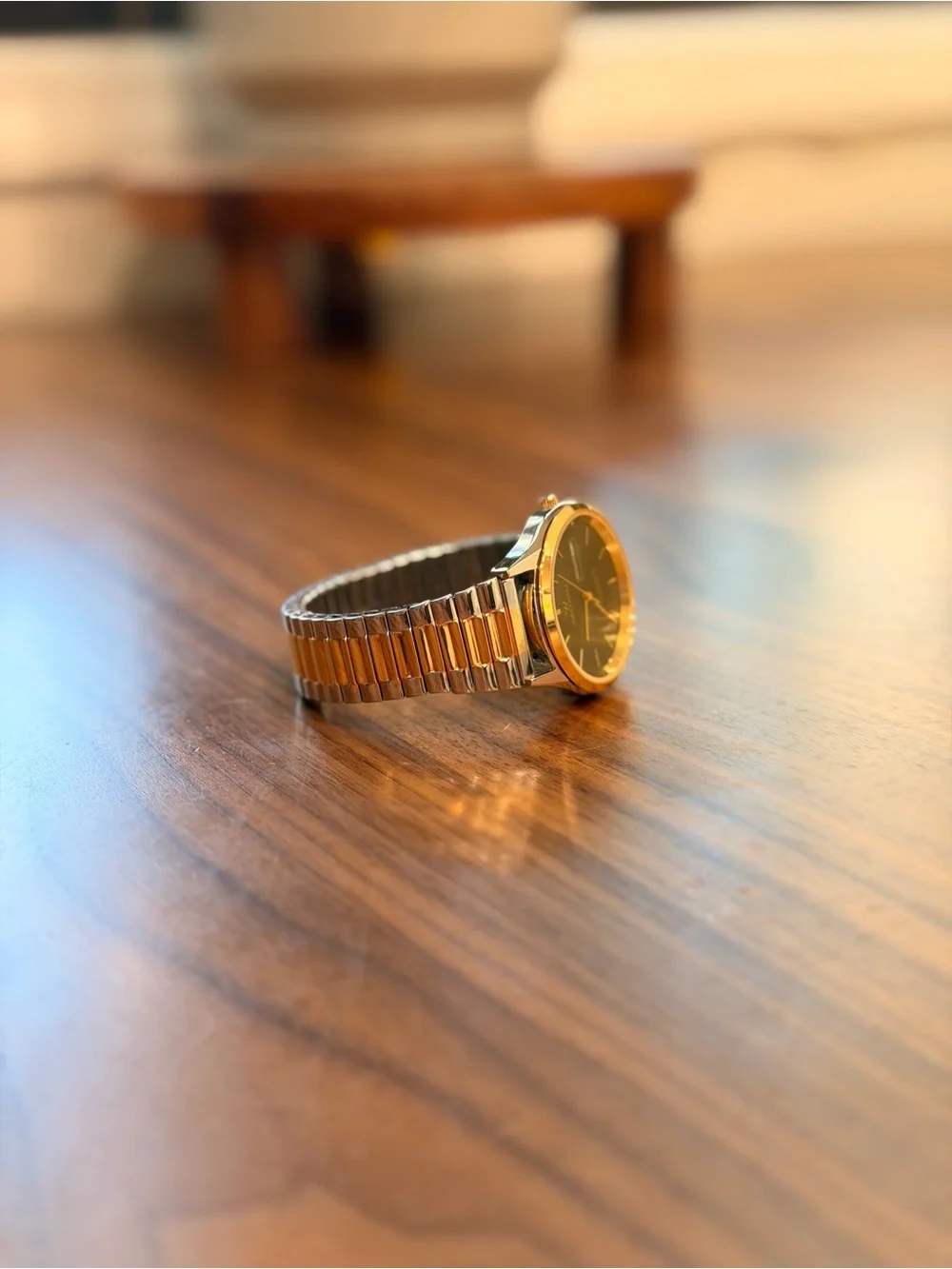 VTG Waltham Two-Tone Gold & Silver Watch Men's Classic Stretchy Band Watch